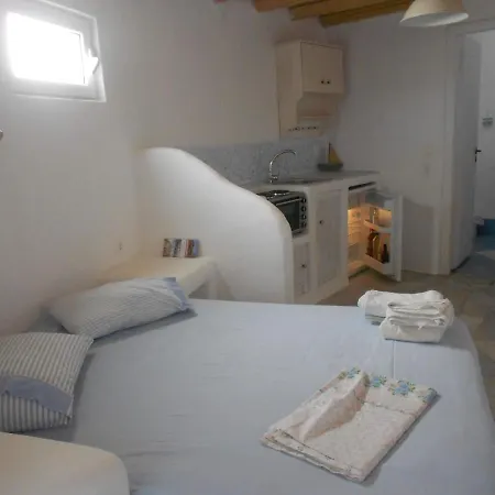 Sophie * Agios Romanos